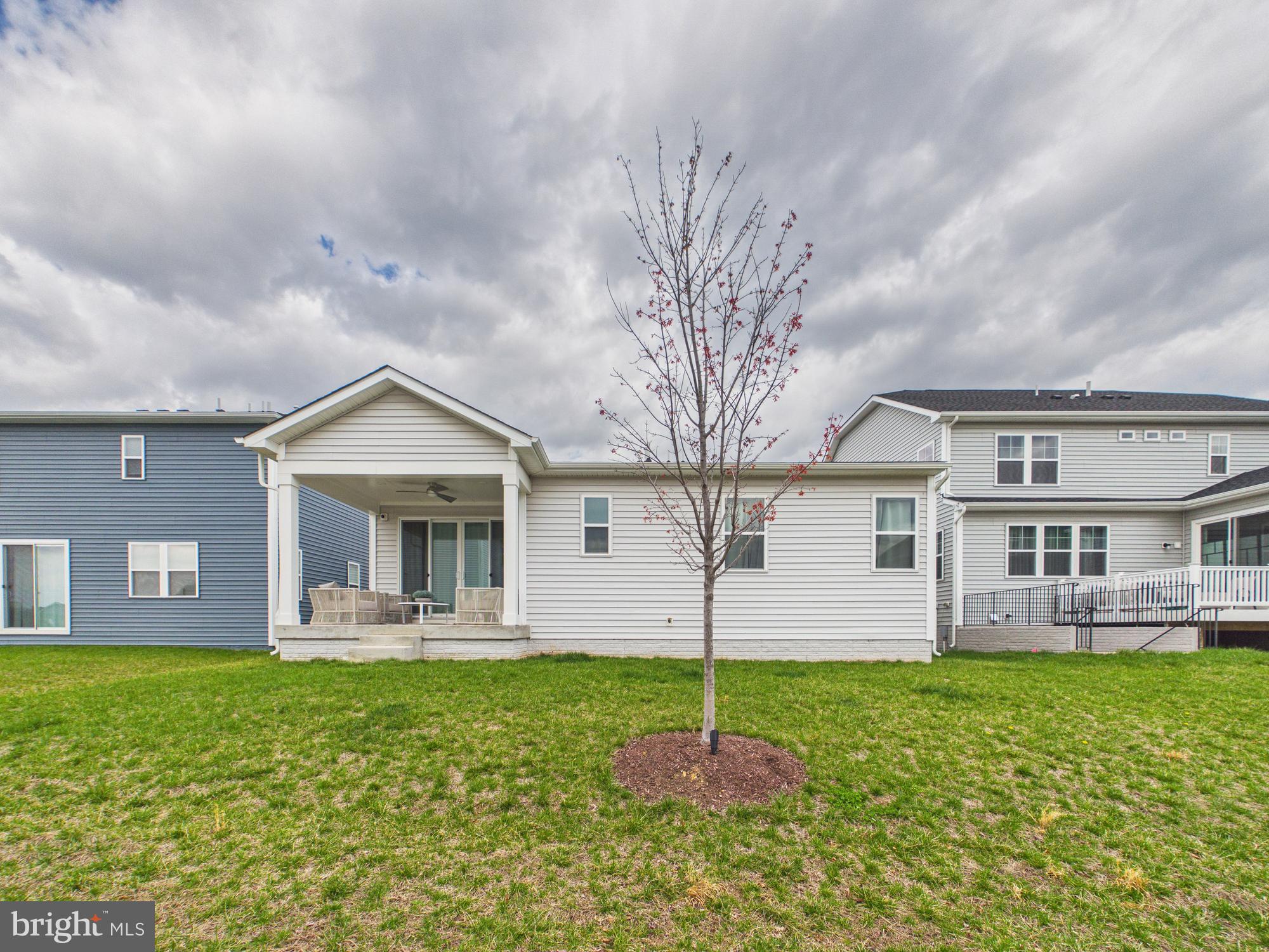 RAVEN OAKS - Residential