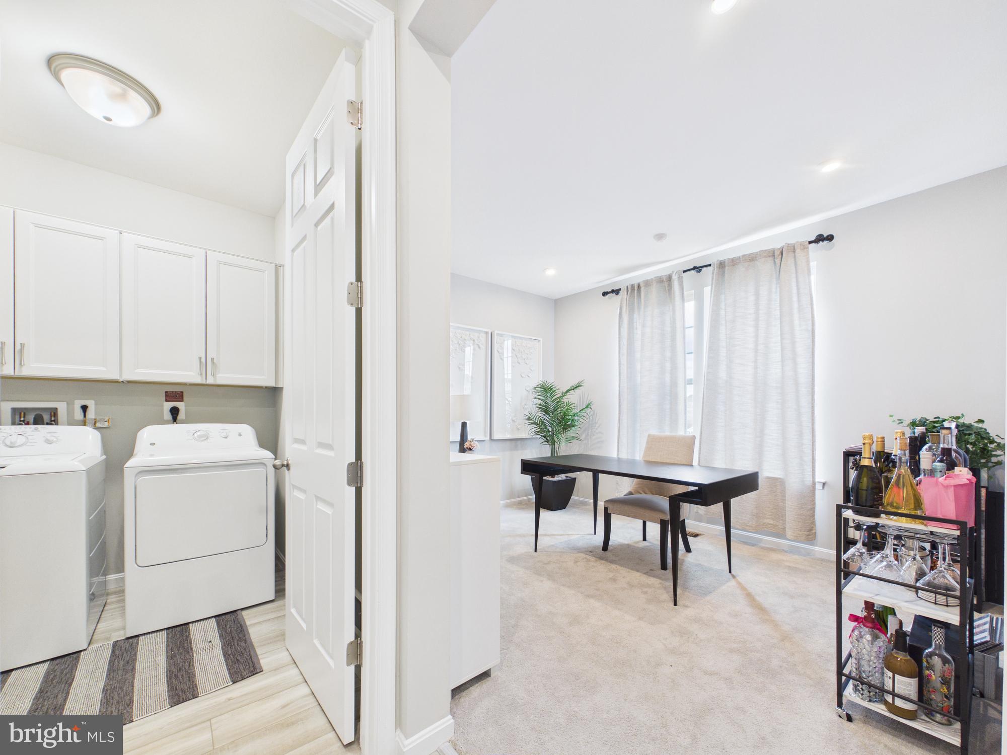 RAVEN OAKS - Residential