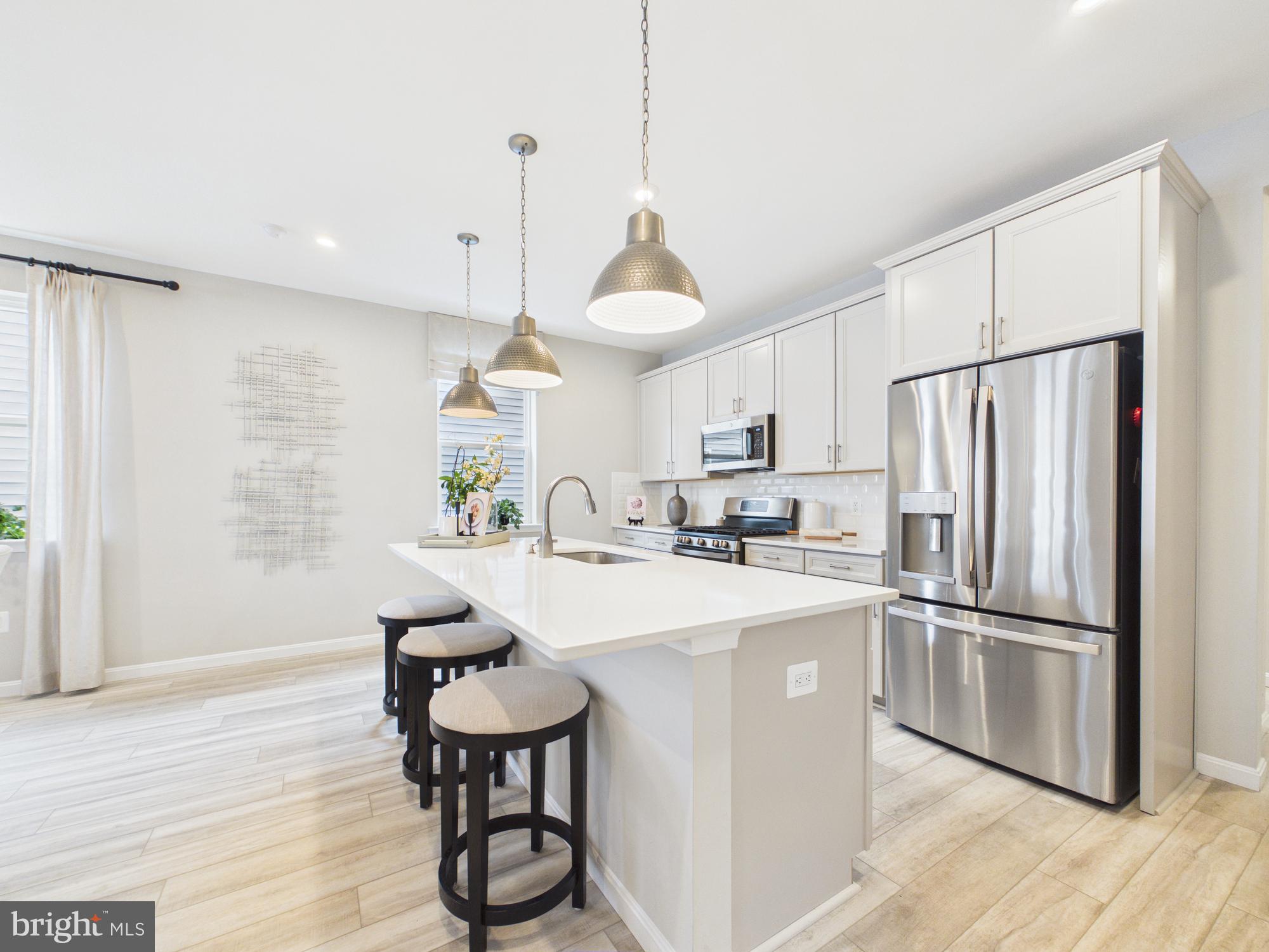 RAVEN OAKS - Residential