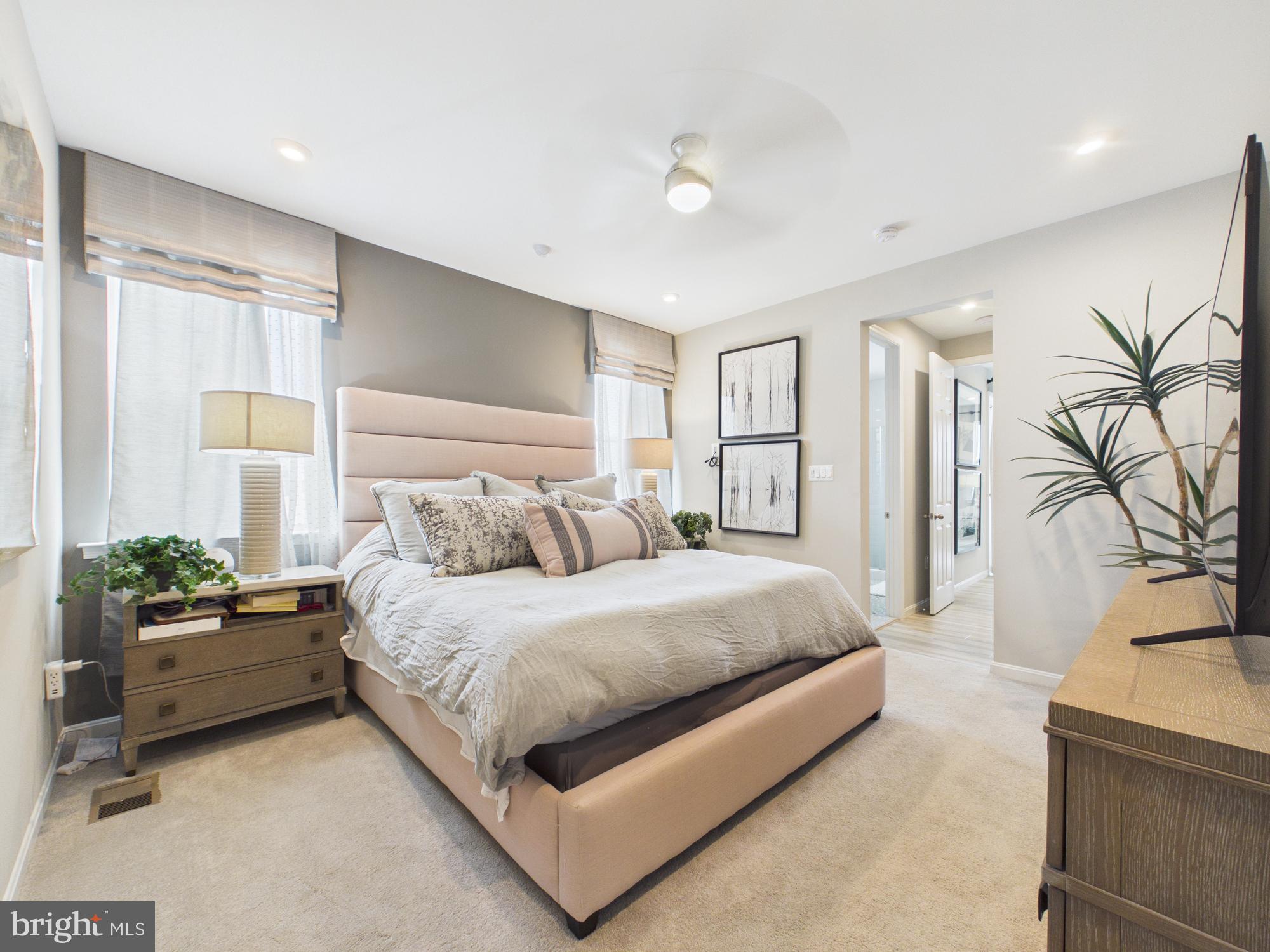 RAVEN OAKS - Residential