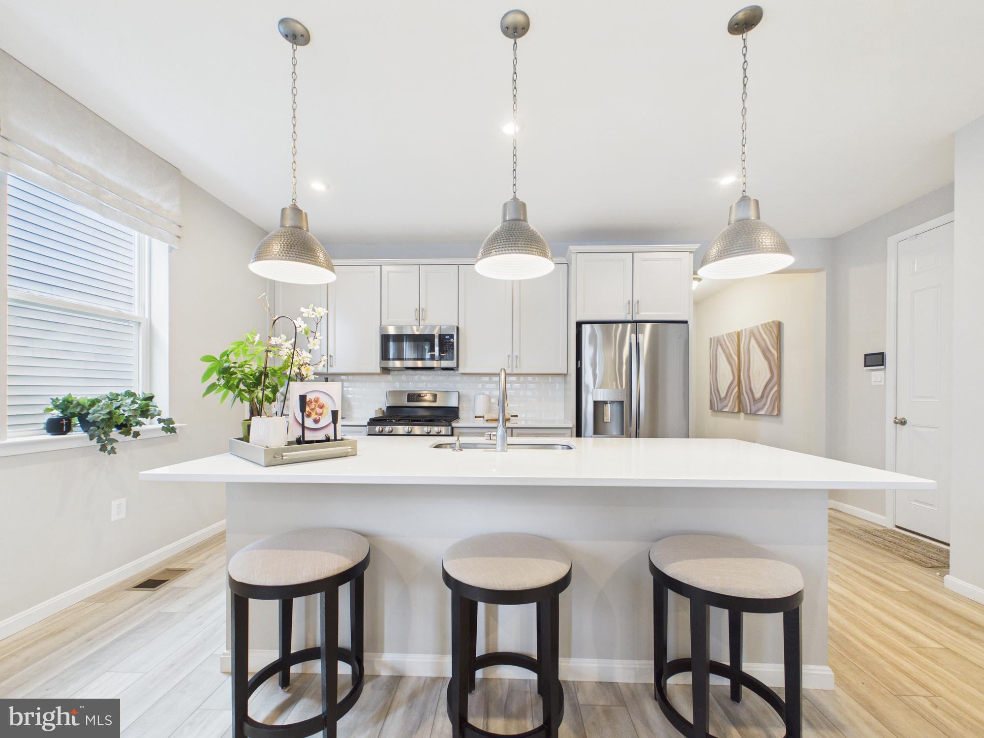 RAVEN OAKS - Residential