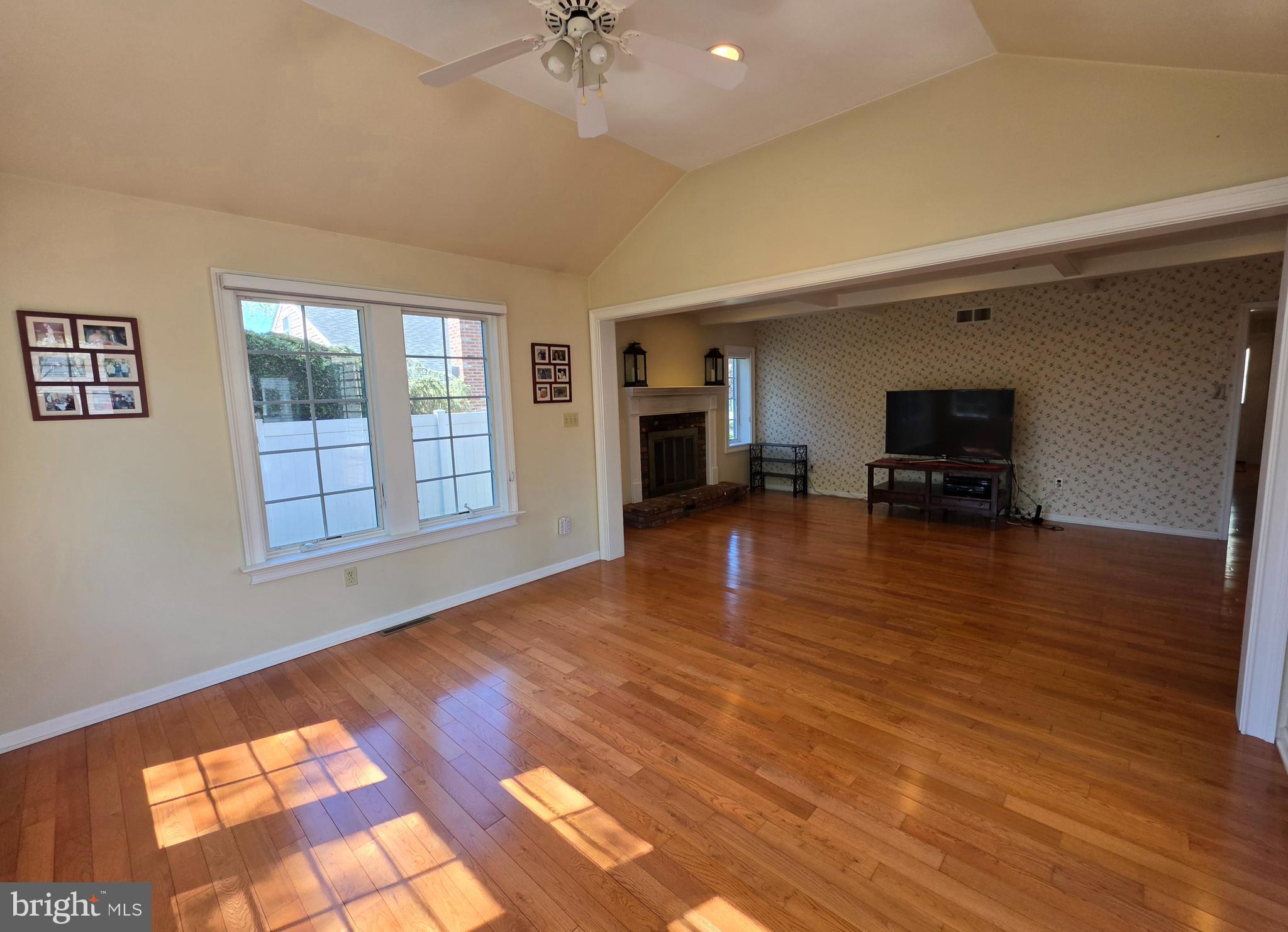 HIDDEN MDWS - Residential