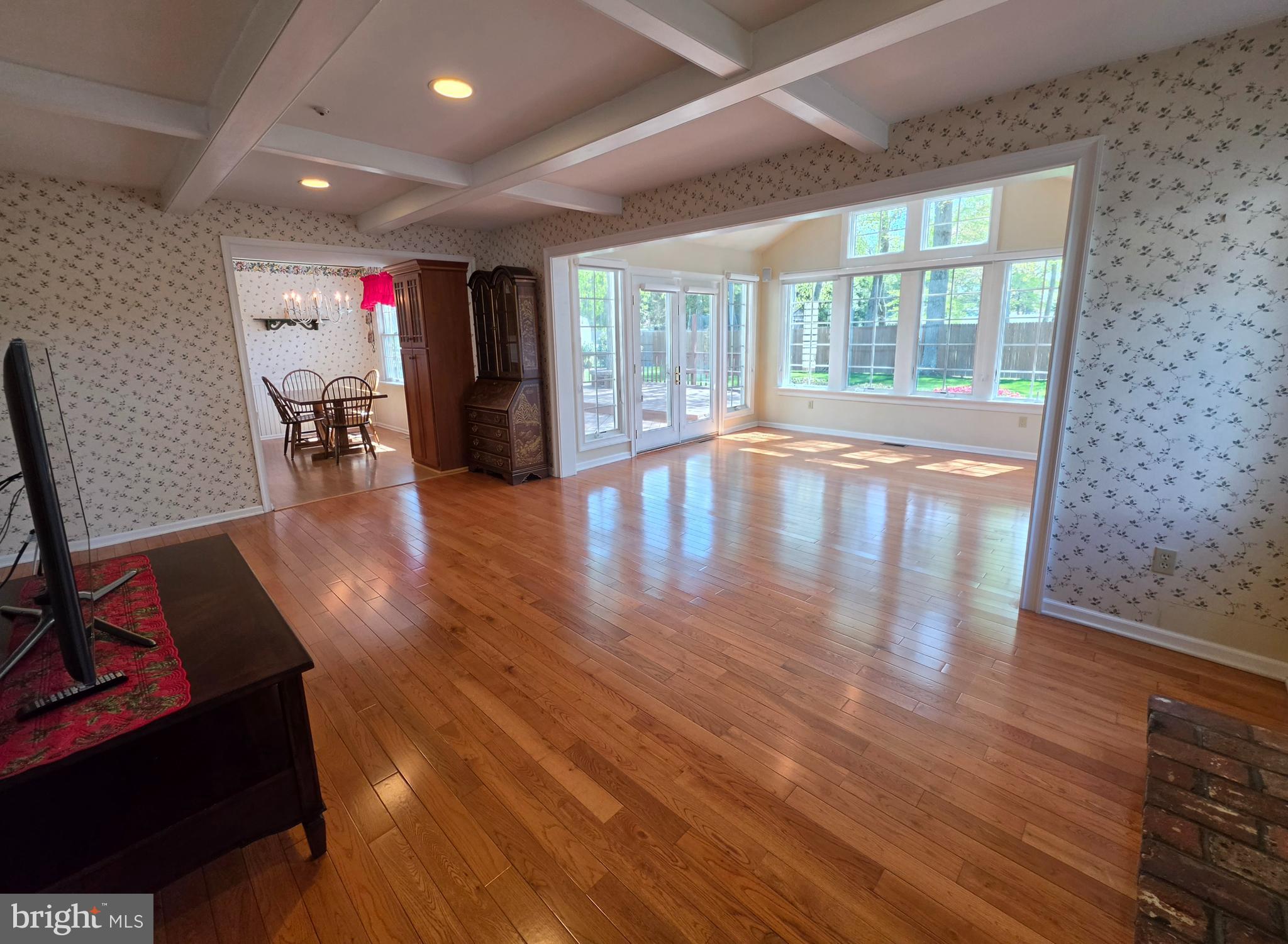 HIDDEN MDWS - Residential