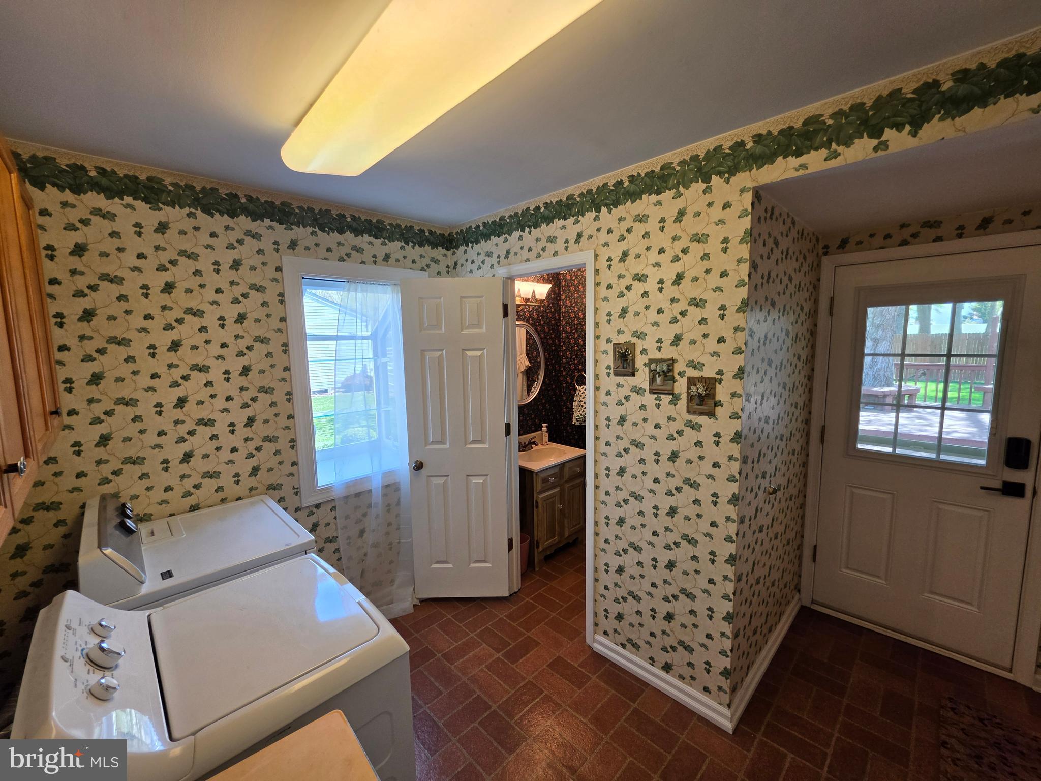 HIDDEN MDWS - Residential