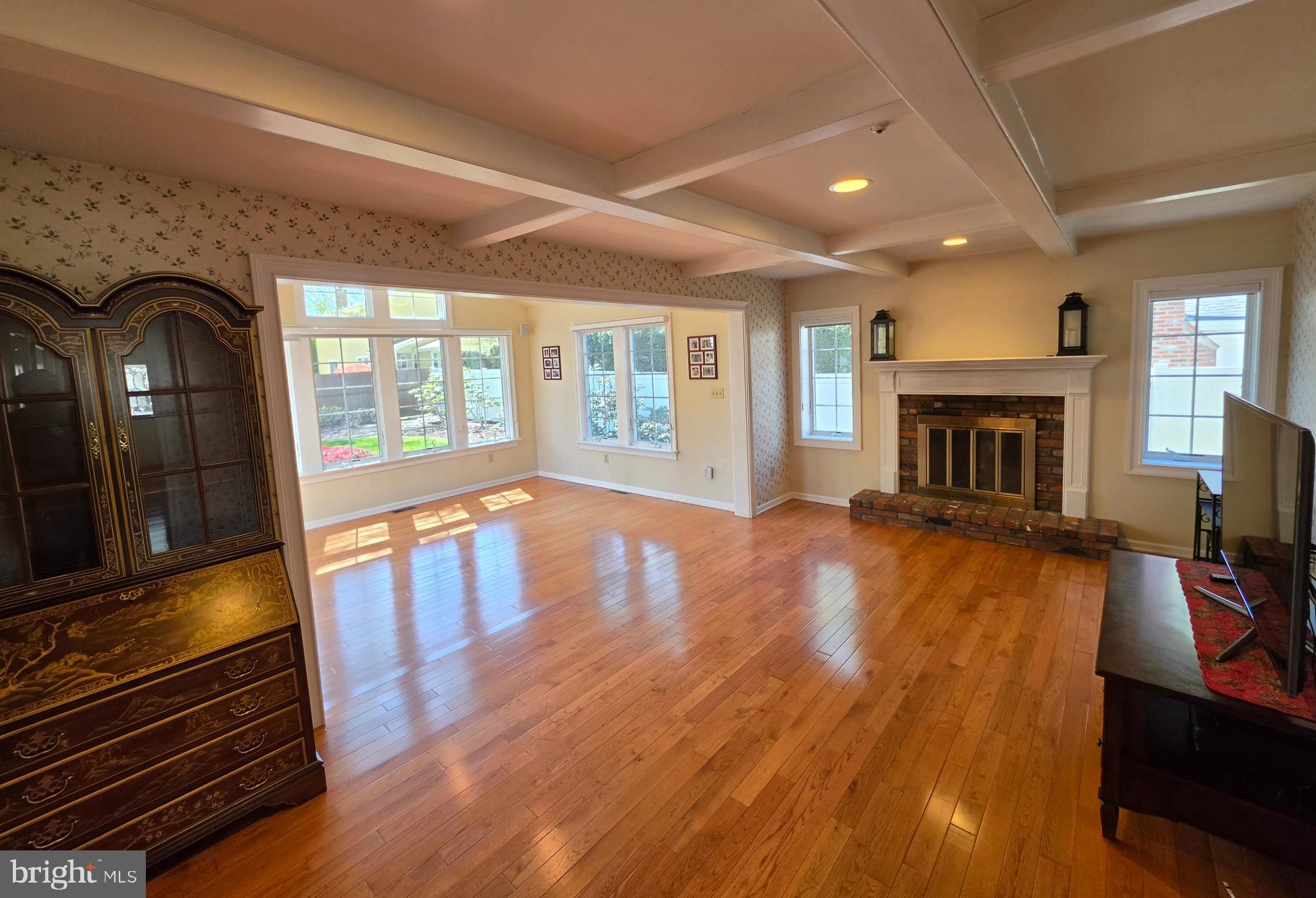 HIDDEN MDWS - Residential