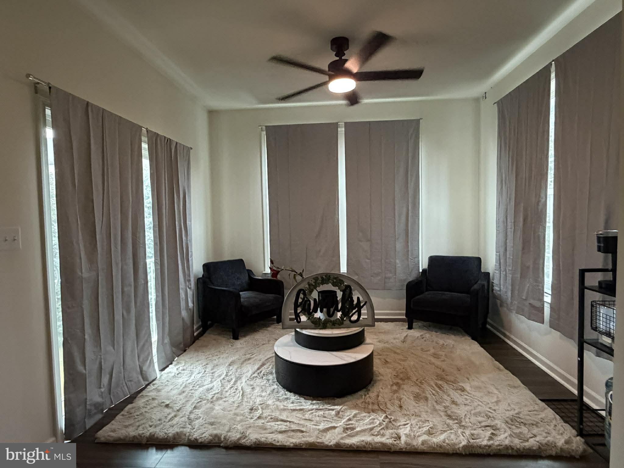 MARTINSBURG STATION - Residential Lease