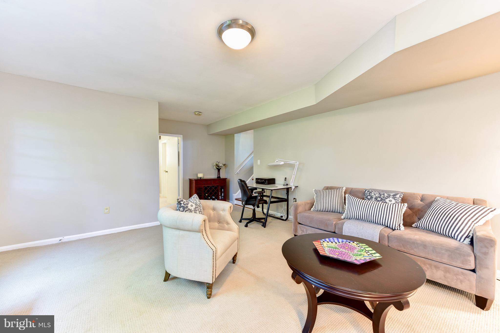 MONTICELLO PARK - Residential