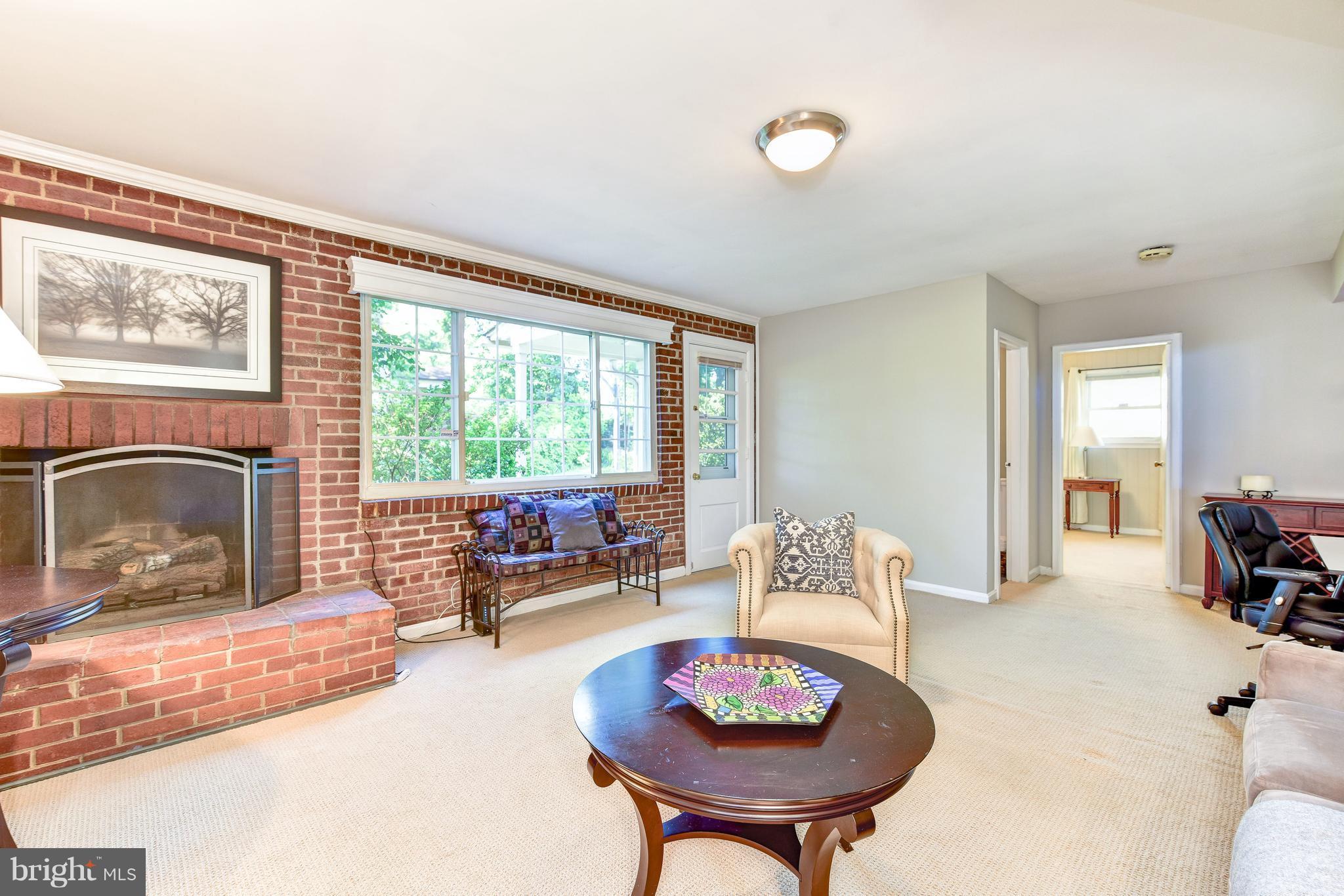 MONTICELLO PARK - Residential