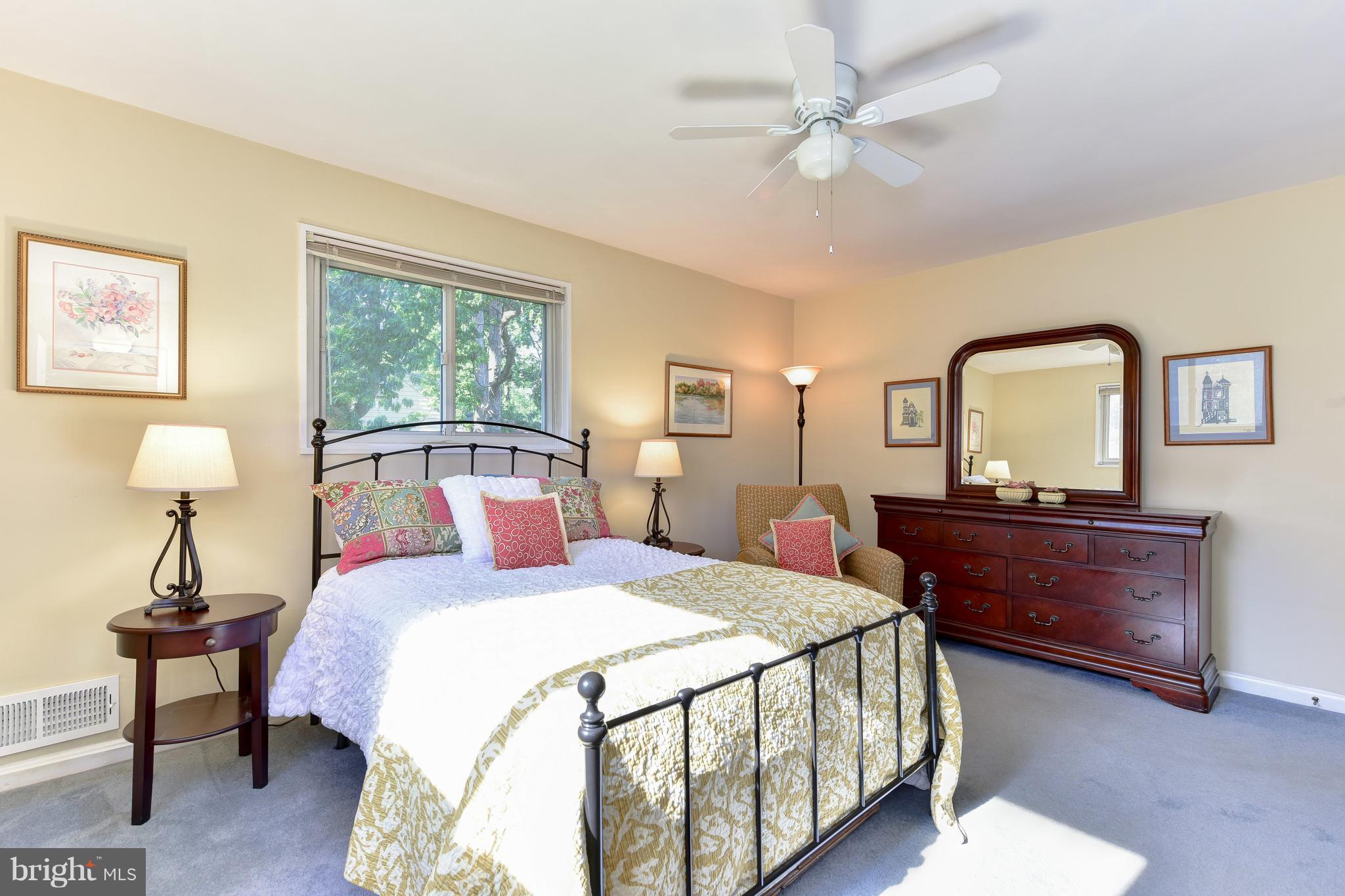 MONTICELLO PARK - Residential