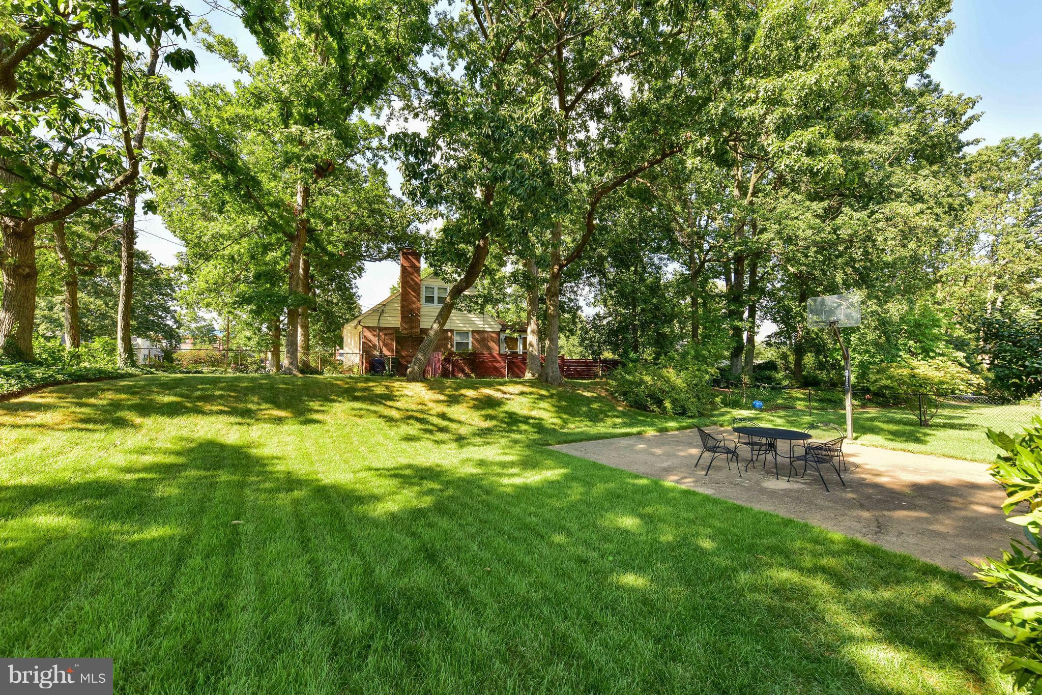 MONTICELLO PARK - Residential