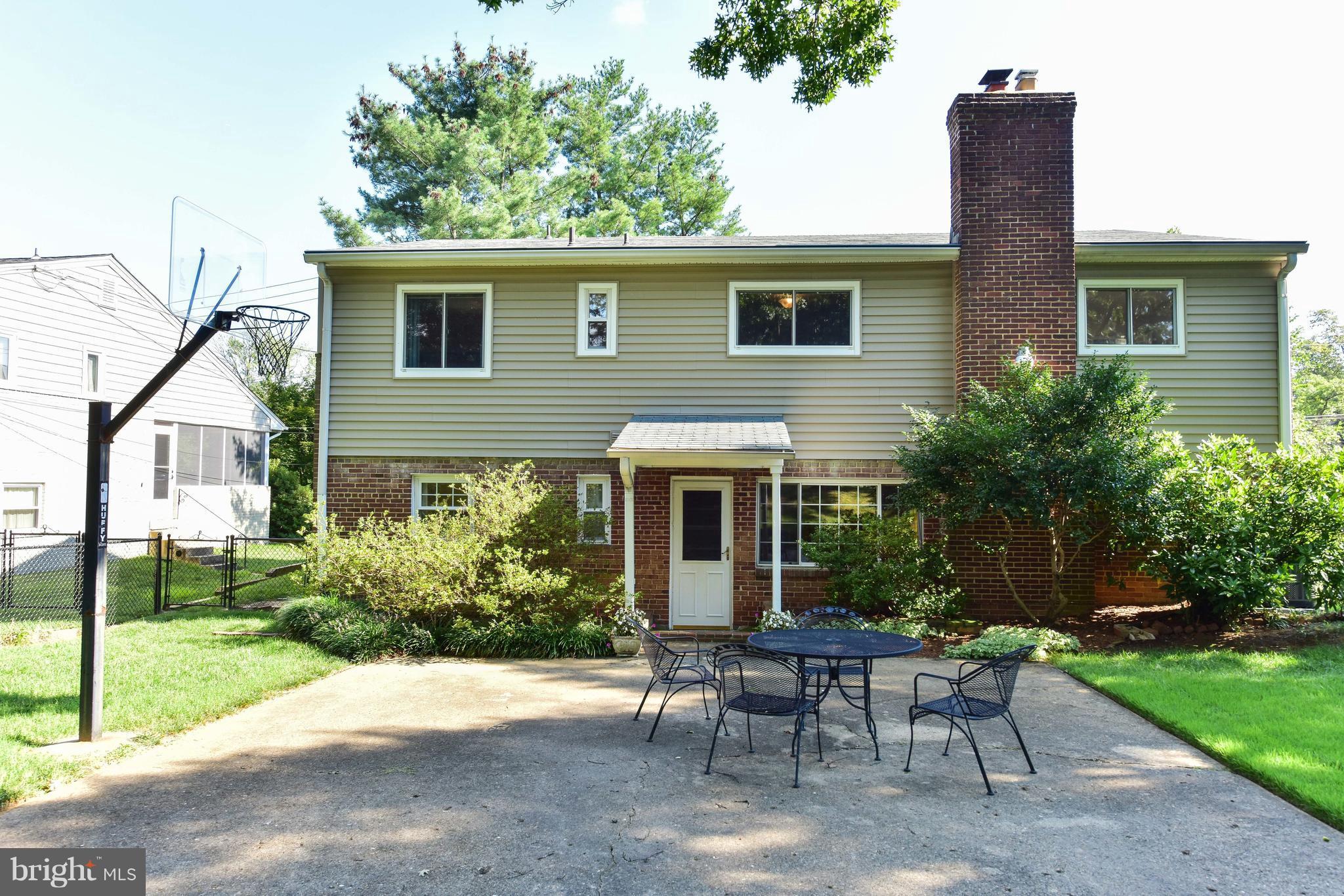 MONTICELLO PARK - Residential