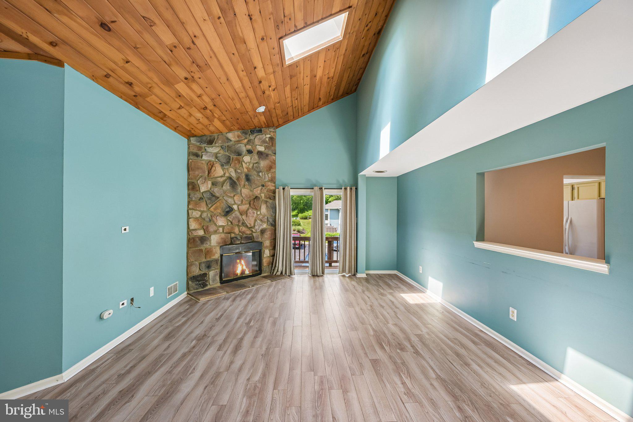 418 BROWN BRIAR CIRCLE