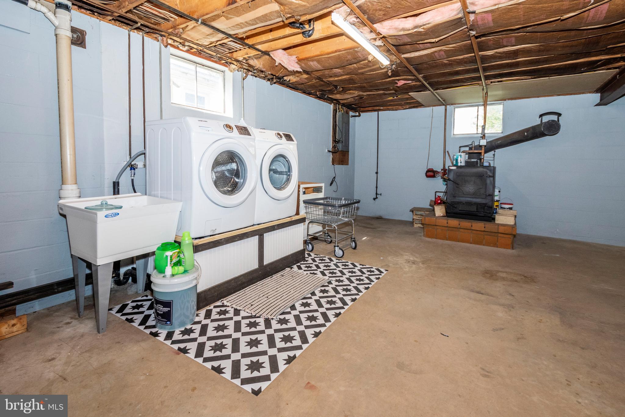 MOUNTAIN LAKE PARK - Residential