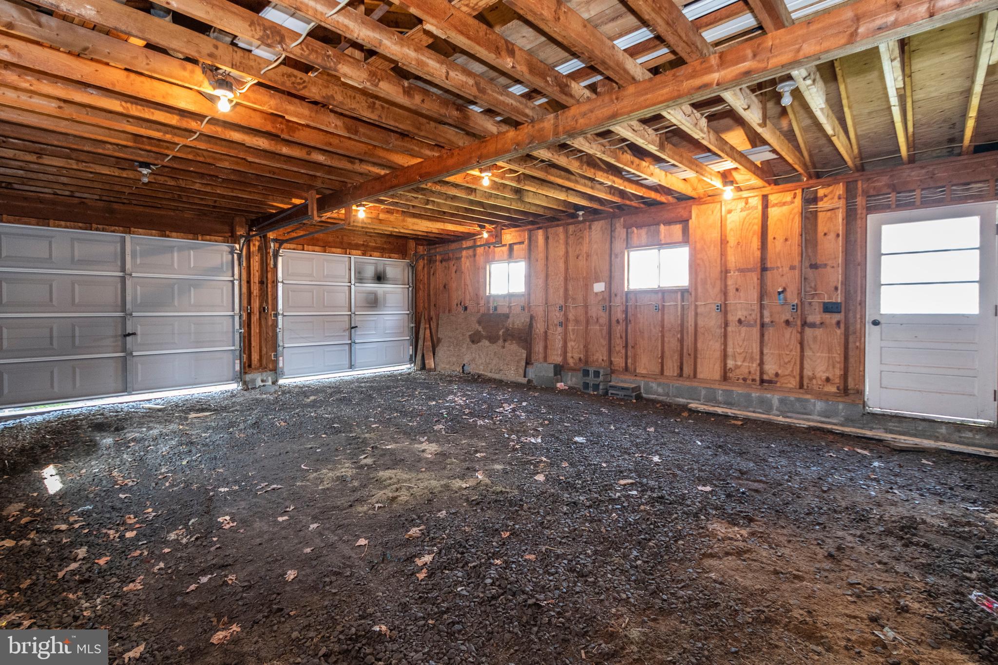 MOUNTAIN LAKE PARK - Residential