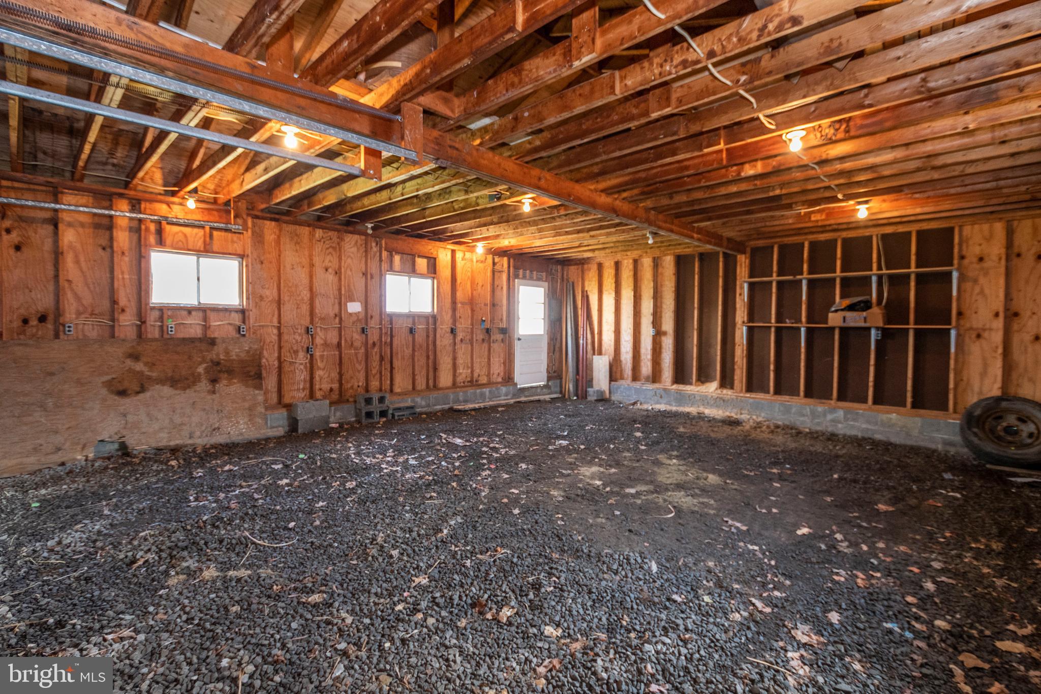 MOUNTAIN LAKE PARK - Residential