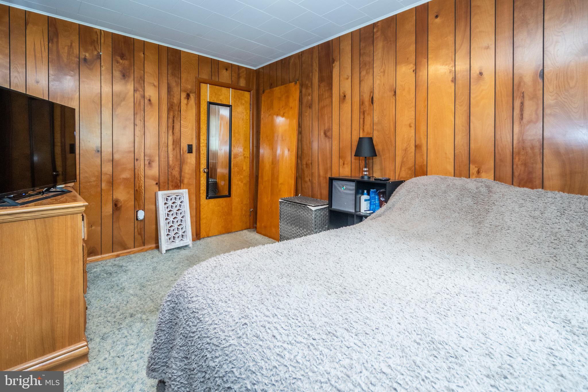 MOUNTAIN LAKE PARK - Residential