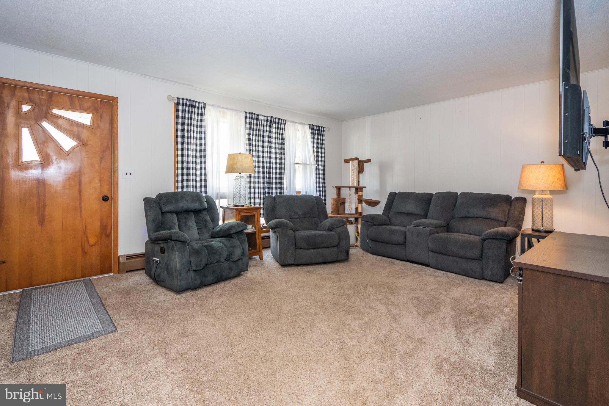 MOUNTAIN LAKE PARK - Residential