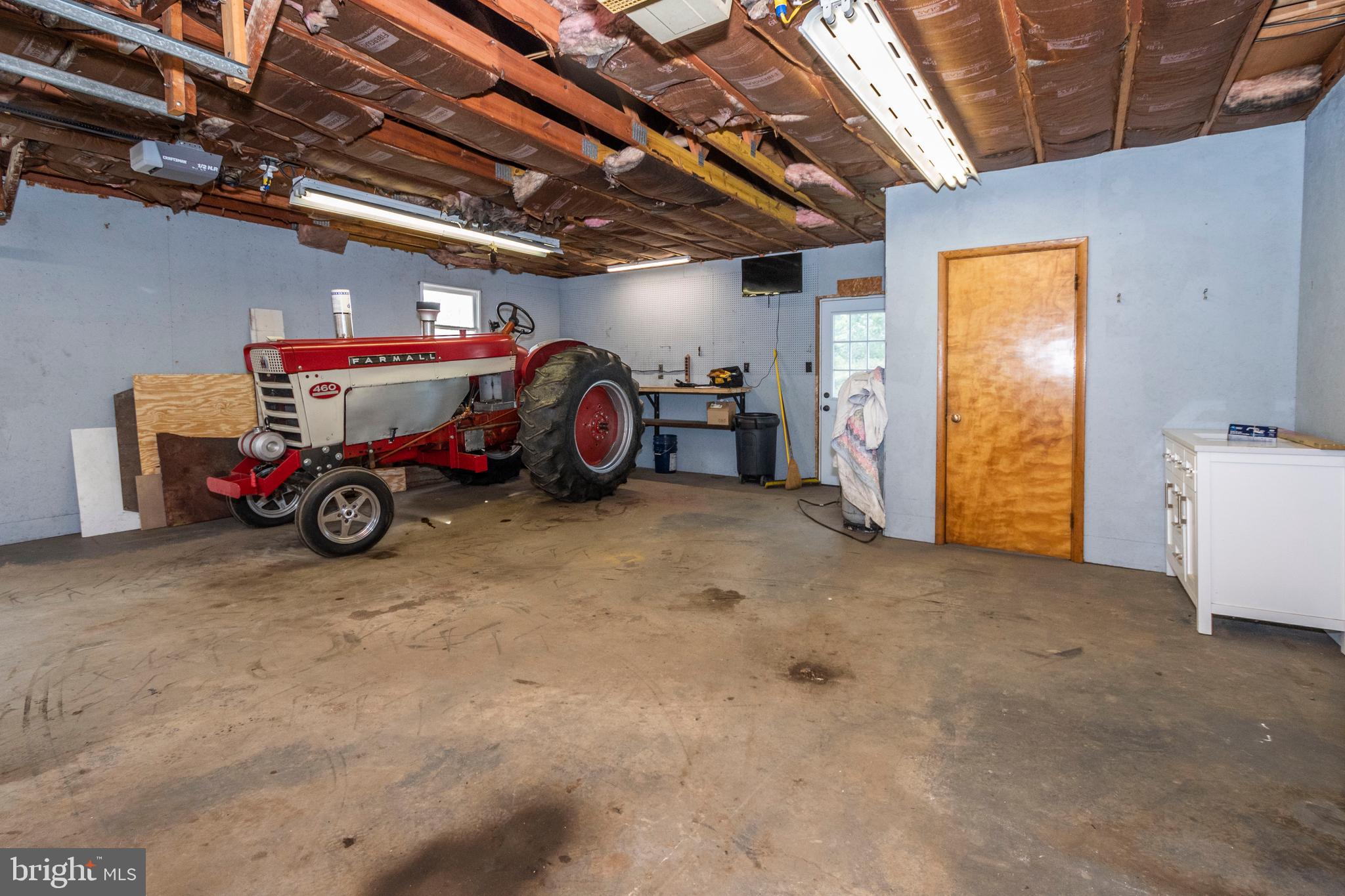 MOUNTAIN LAKE PARK - Residential