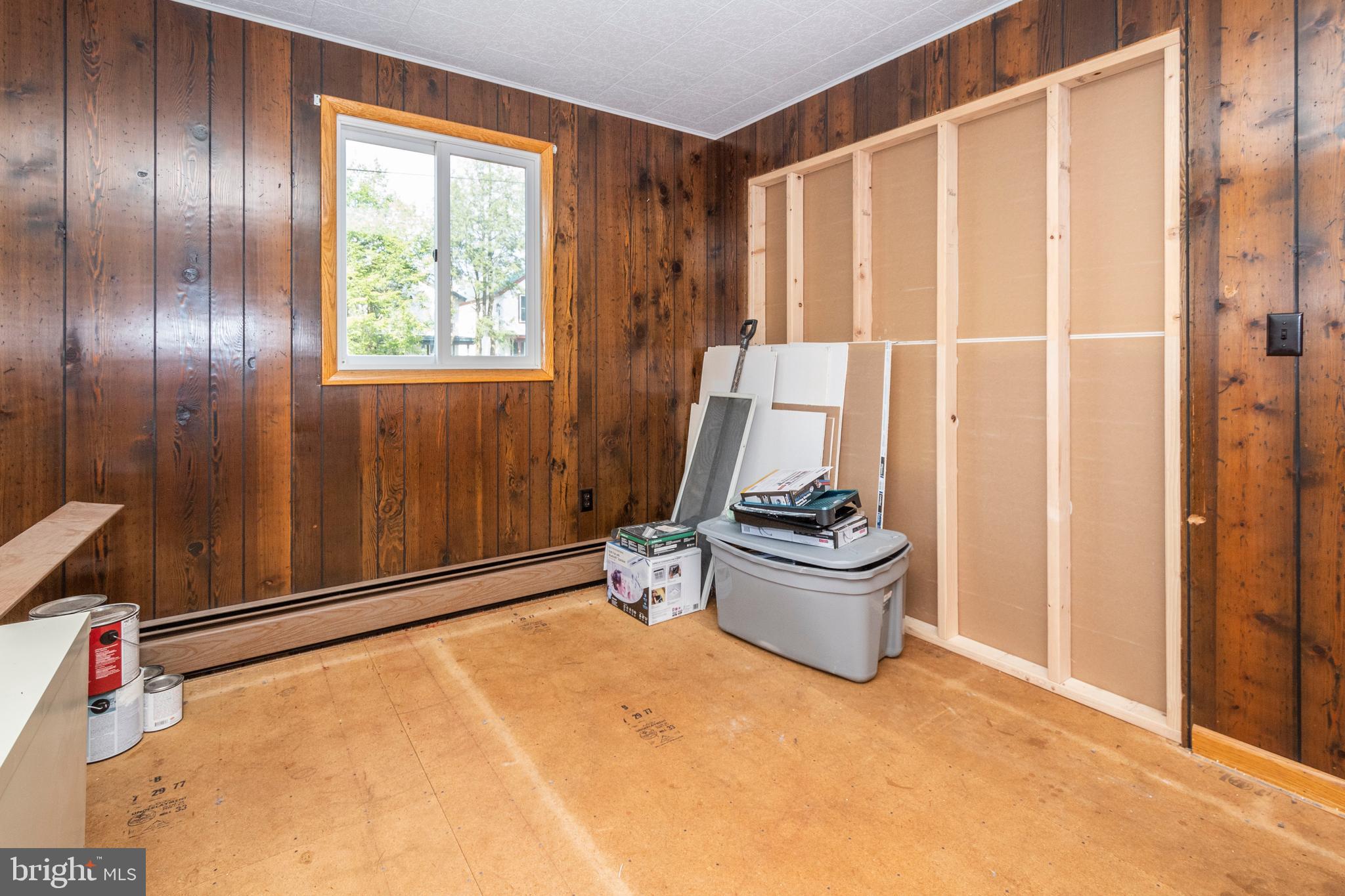 MOUNTAIN LAKE PARK - Residential