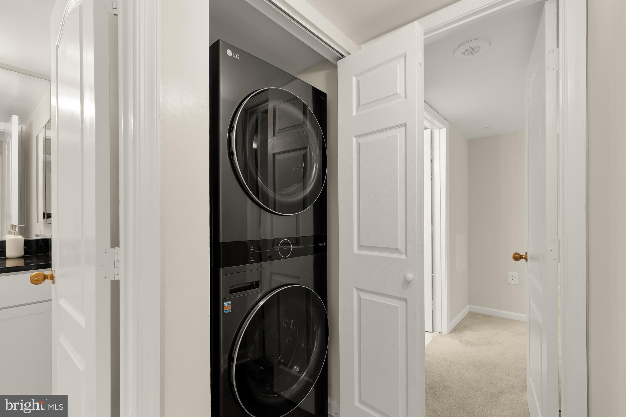 RENAISSANCE AT TYSONS - Residential