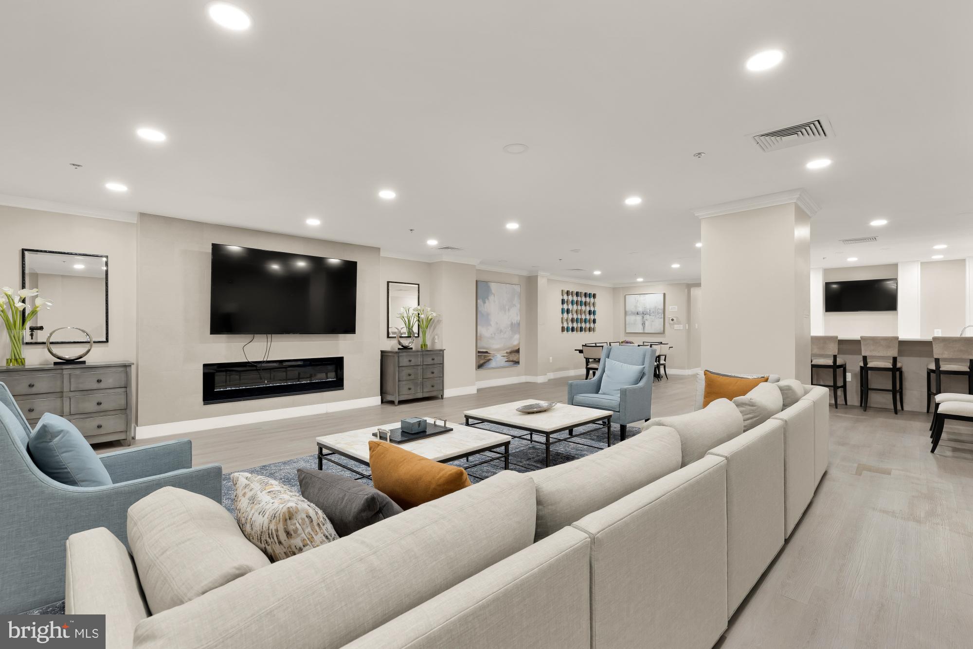 RENAISSANCE AT TYSONS - Residential