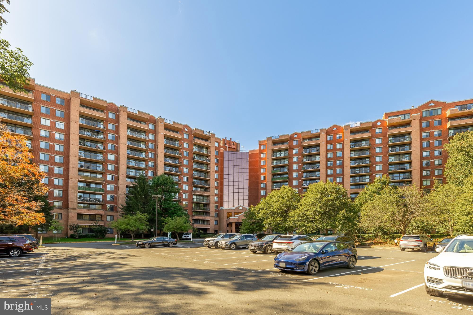 2230 GEORGE C MARSHALL DRIVE 306