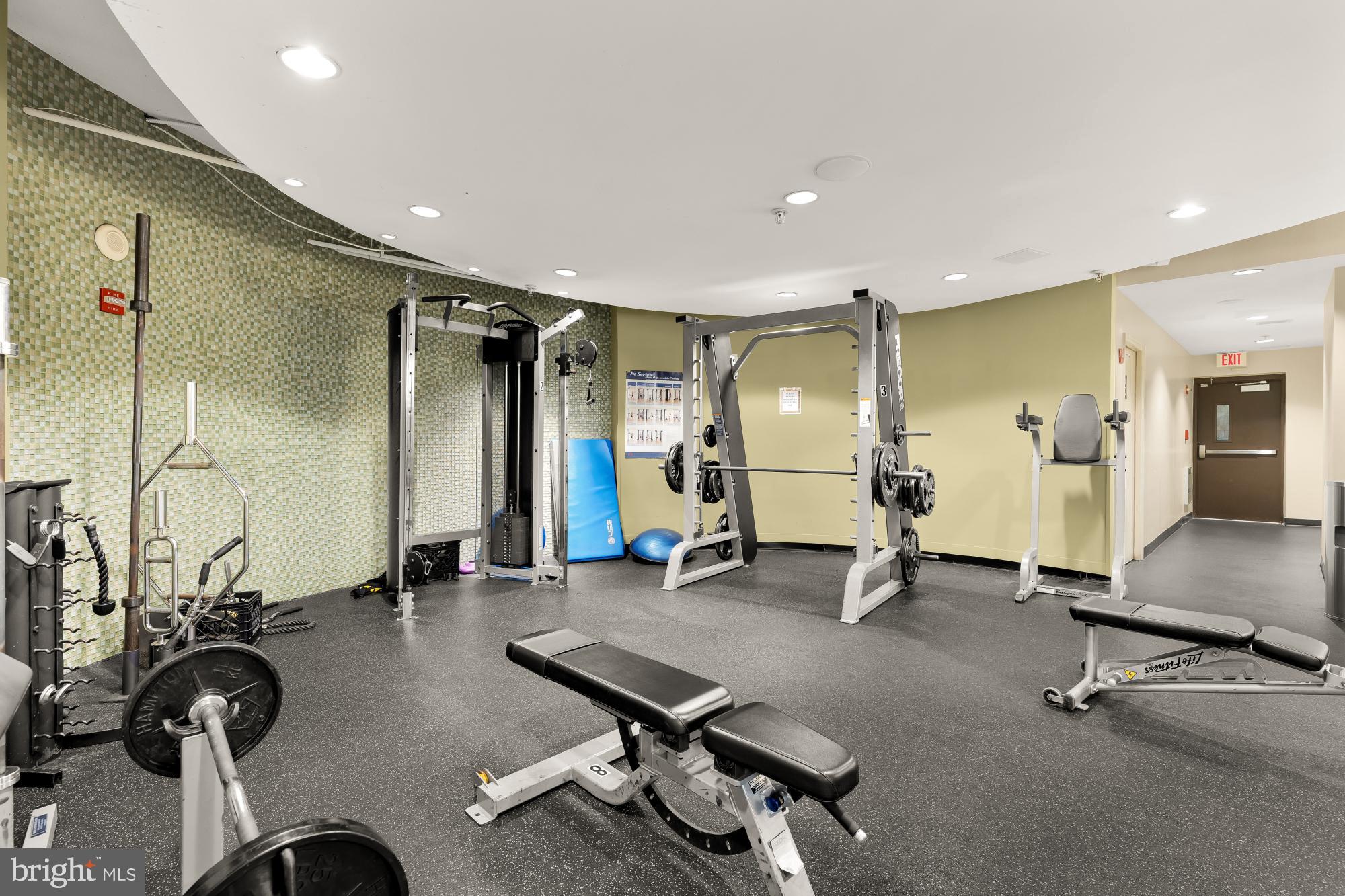 RENAISSANCE AT TYSONS - Residential