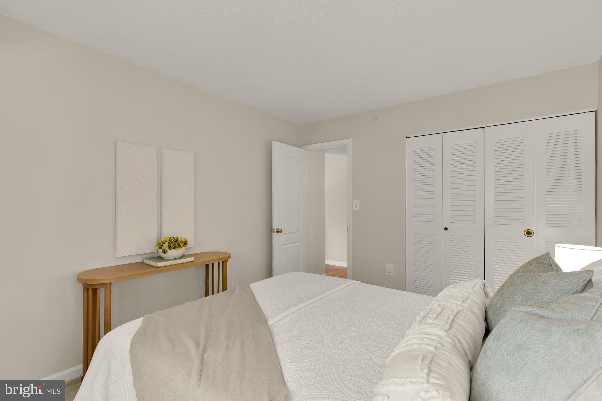 RENAISSANCE AT TYSONS - Residential