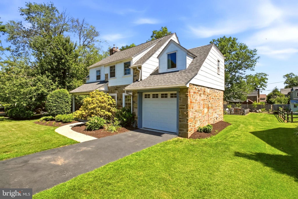 Photo of 202 Hancock Avenue, NORRISTOWN, PA 19401 (MLS # PAMC2181302)