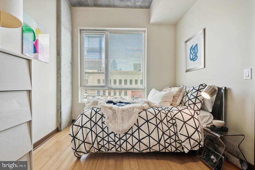 LOGAN SQUARE - Residential Lease