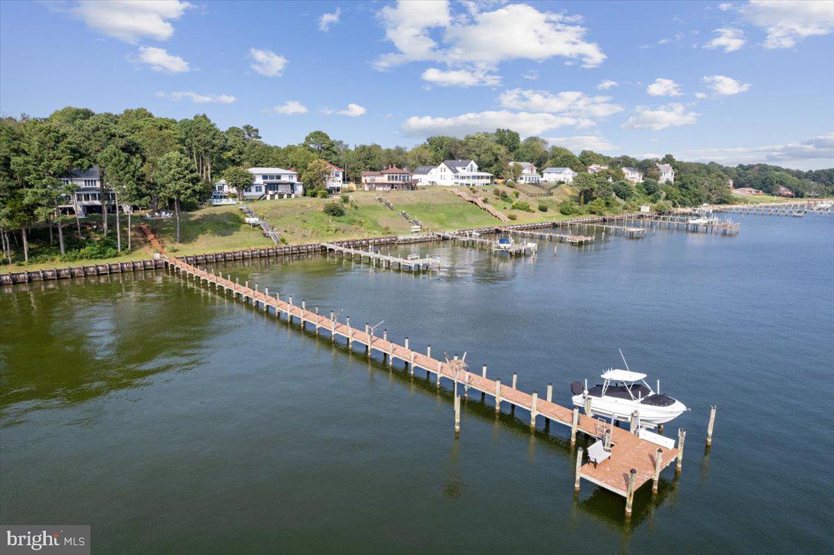 DRUM POINT - Residential