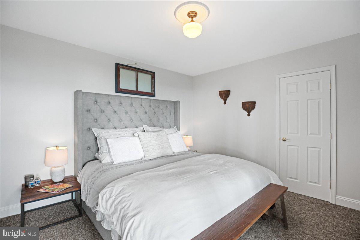 DRUM POINT - Residential