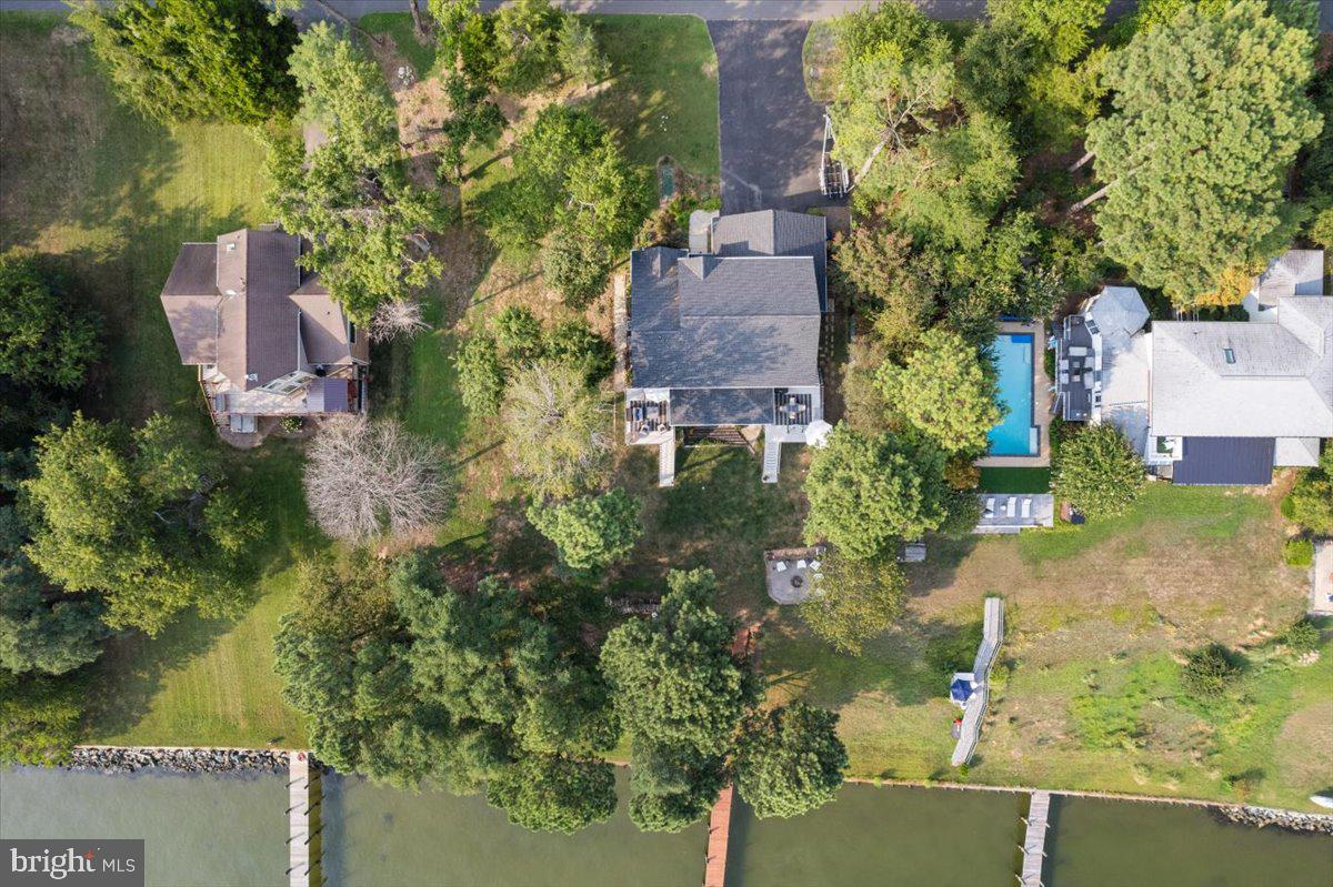 DRUM POINT - Residential