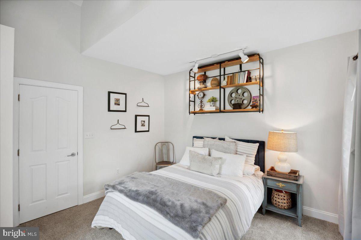 DRUM POINT - Residential