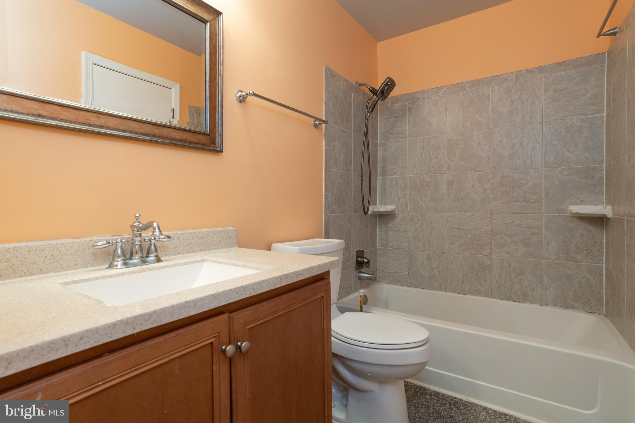 WINDING BROOK - Residential Lease