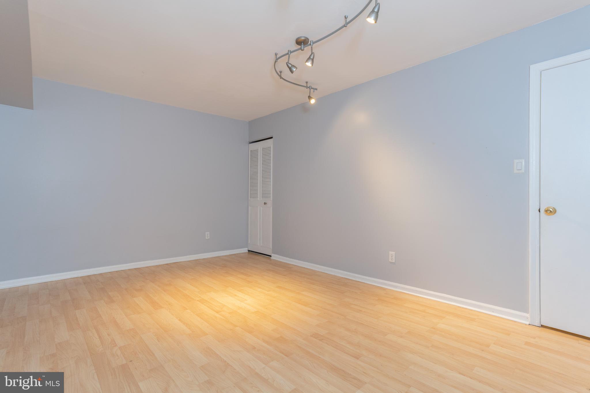 WINDING BROOK - Residential Lease