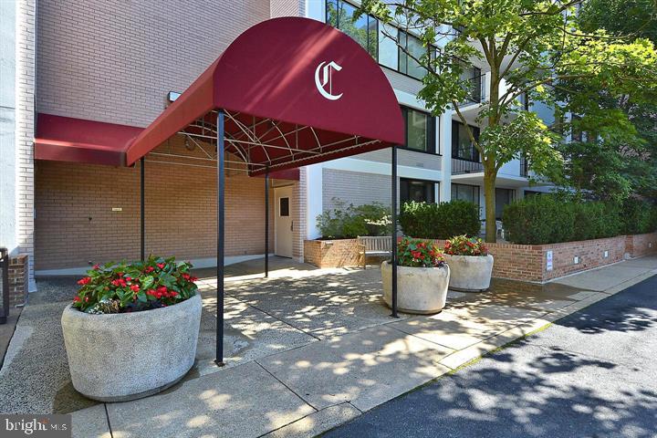 THE CHATHAM - Residential