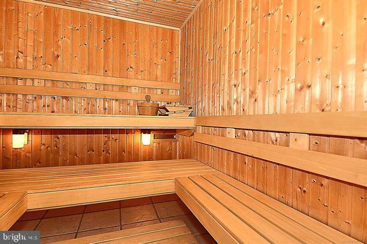 THE CHATHAM - Residential