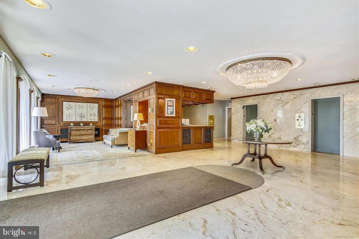 THE CHATHAM - Residential