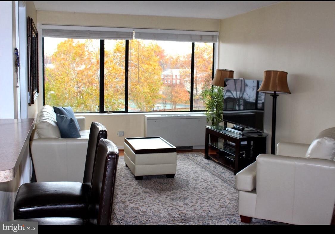 THE CHATHAM - Residential