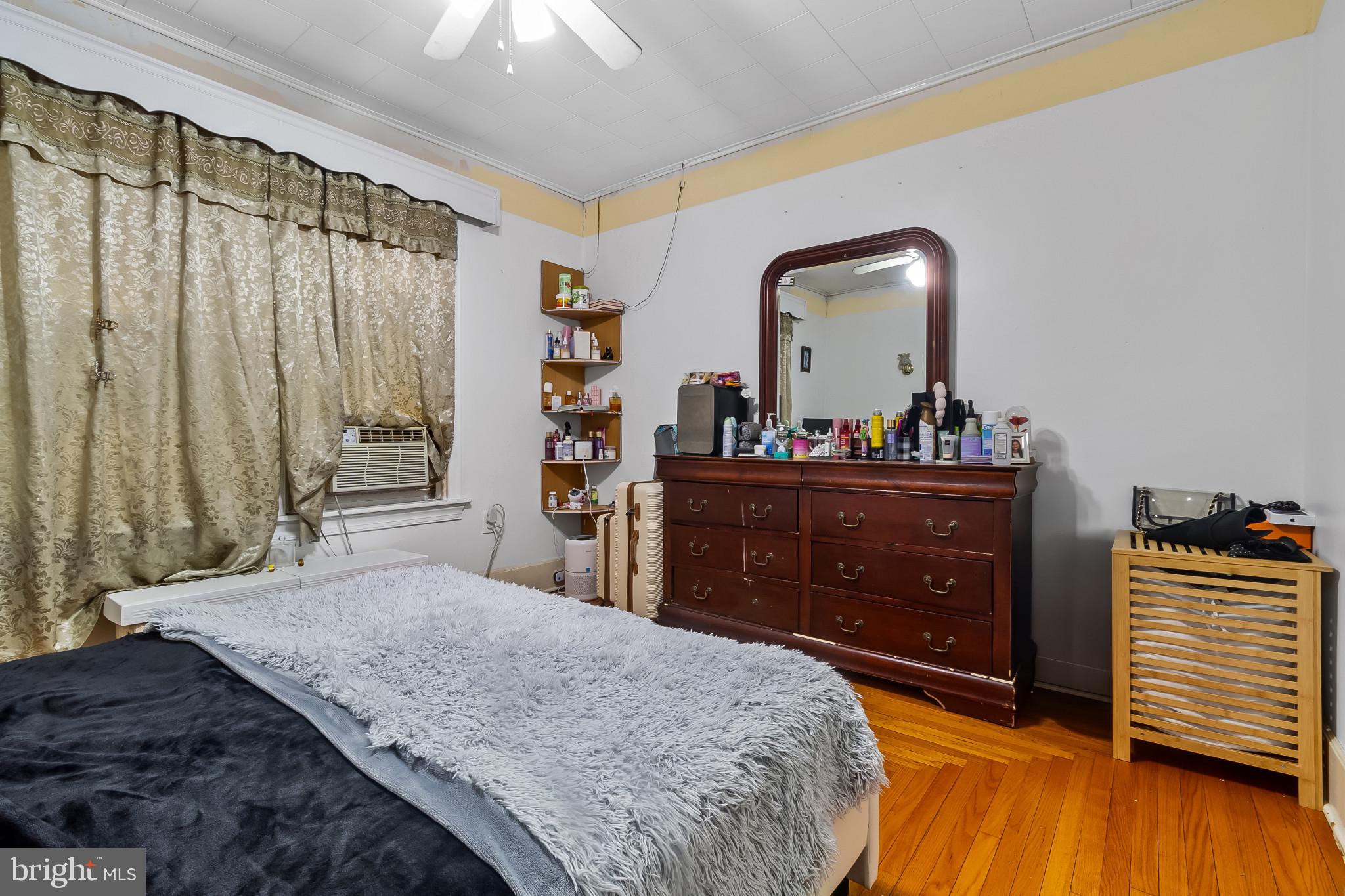 ALLENTOWN - Residential