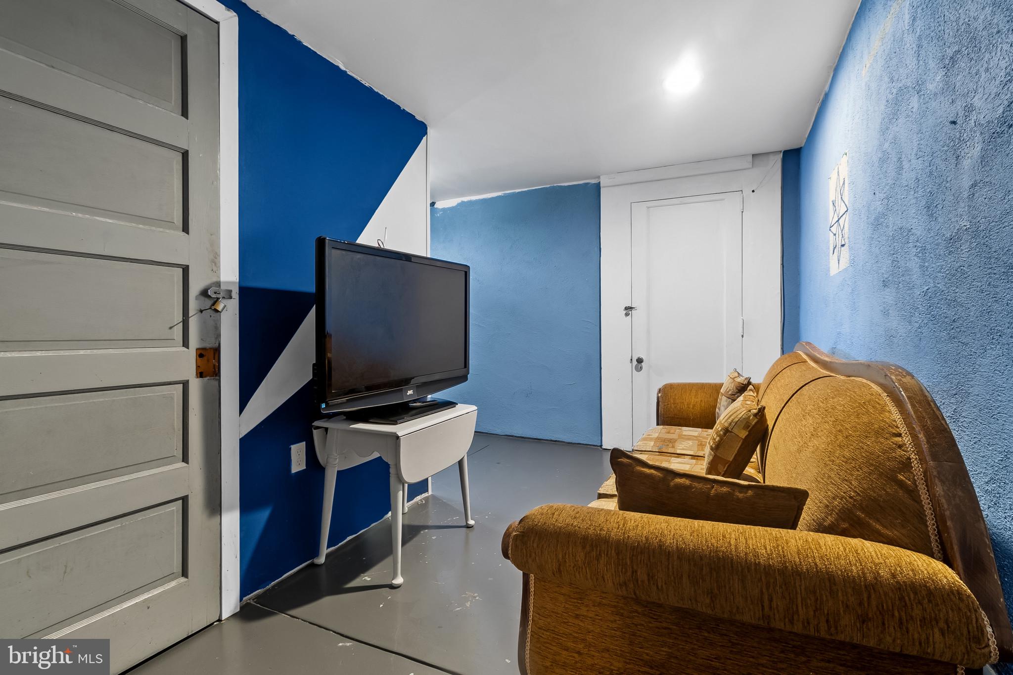 ALLENTOWN - Residential