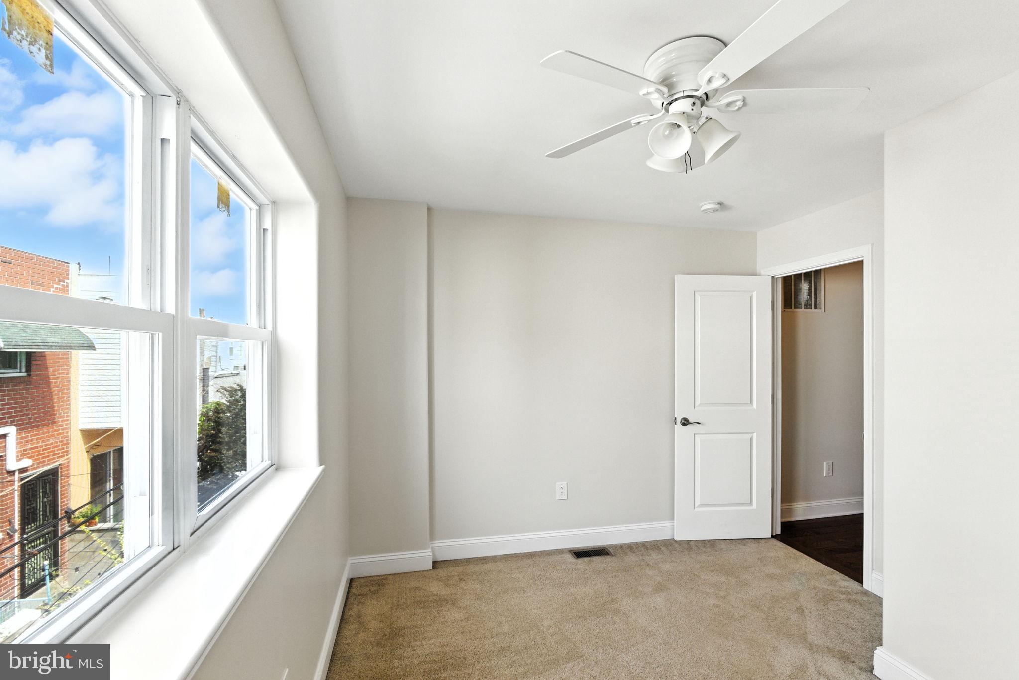 EAST PASSYUNK CROSSING - Residential Lease