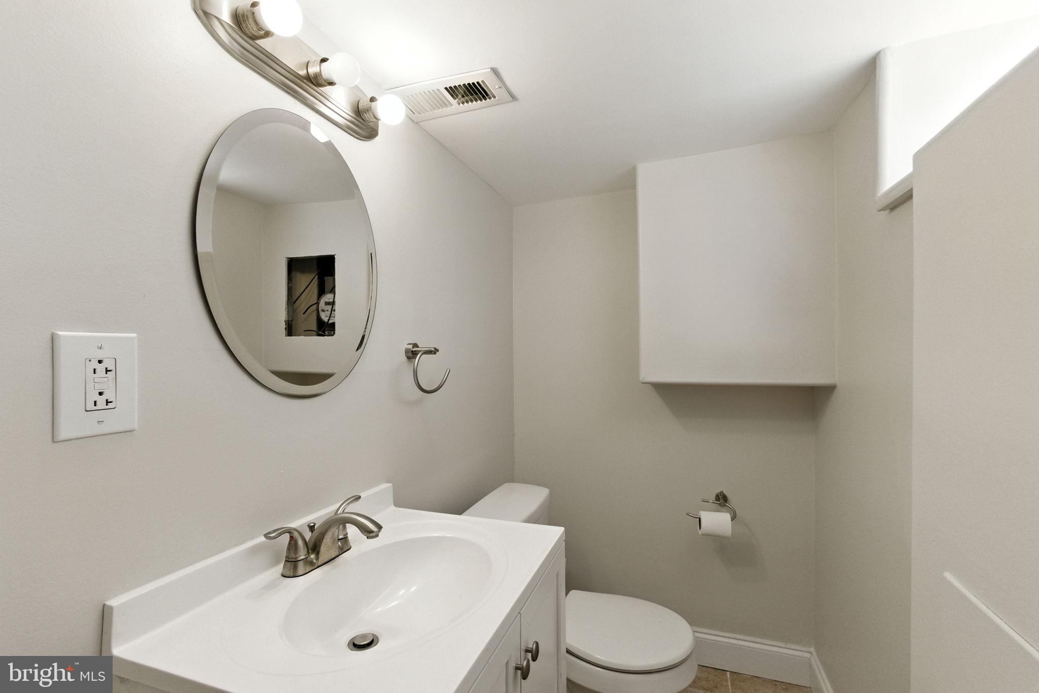 EAST PASSYUNK CROSSING - Residential Lease