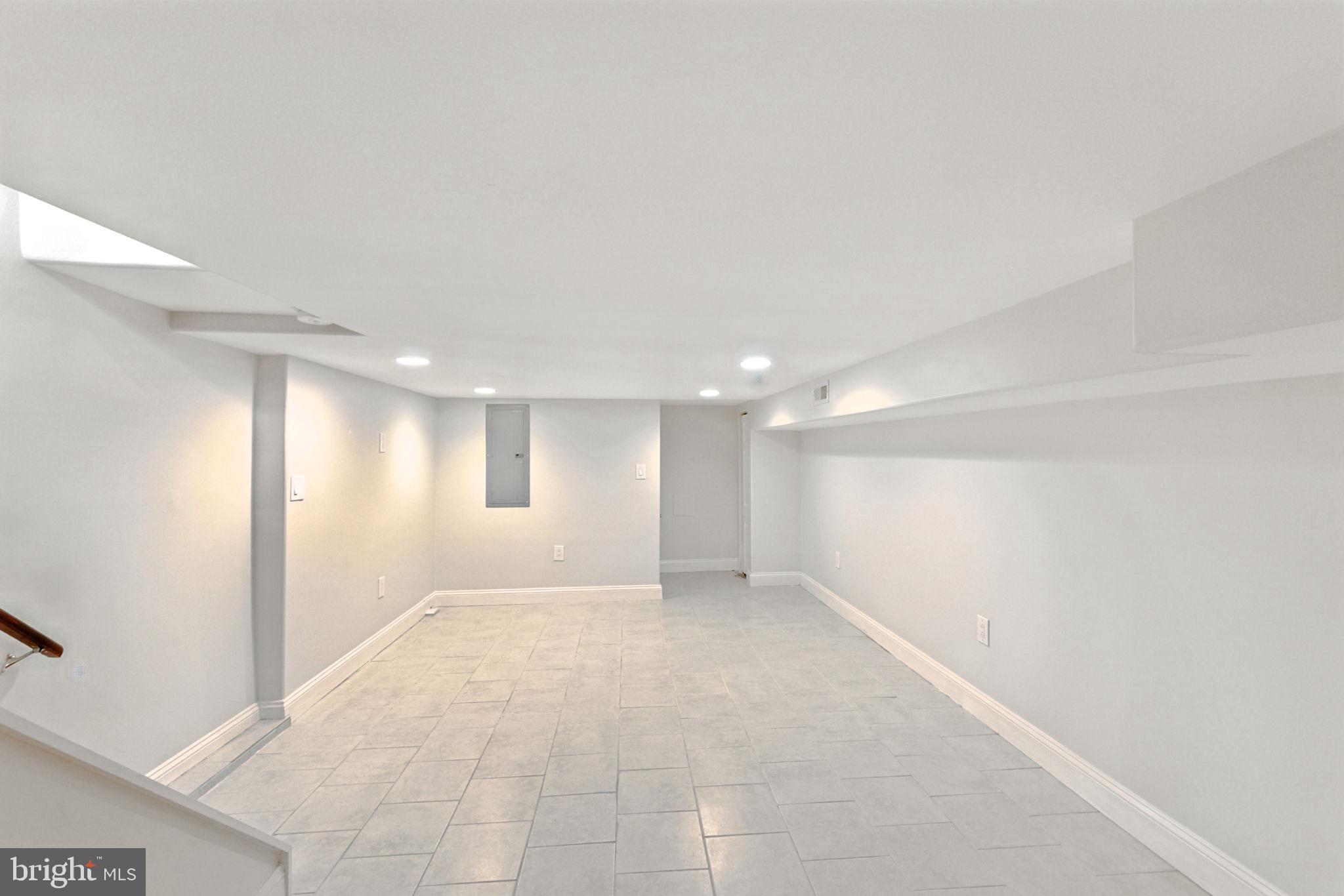 EAST PASSYUNK CROSSING - Residential Lease