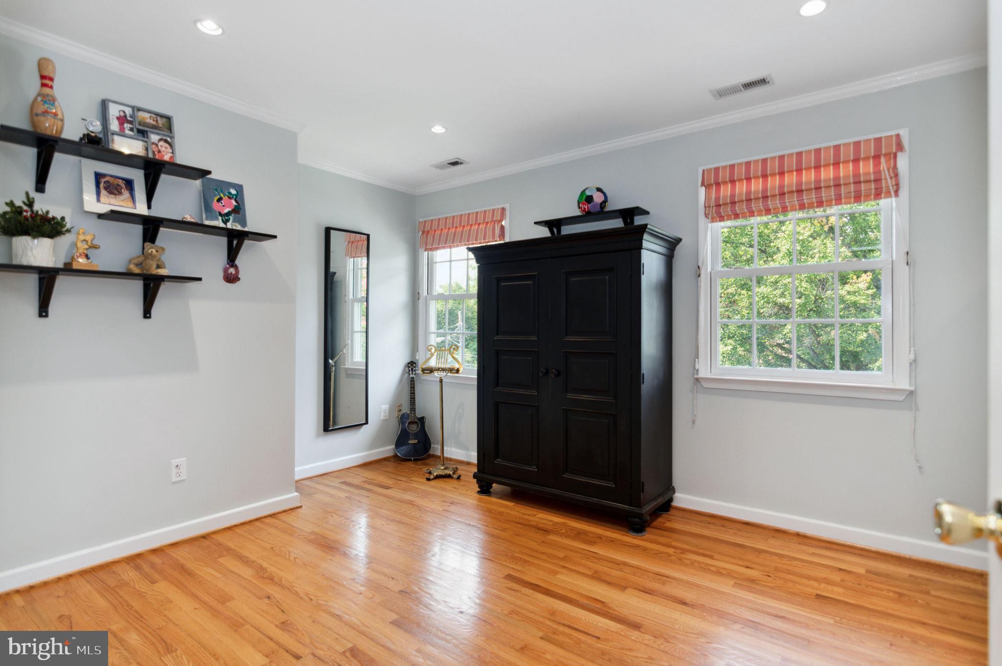 BURNING TREE VALLEY - Residential