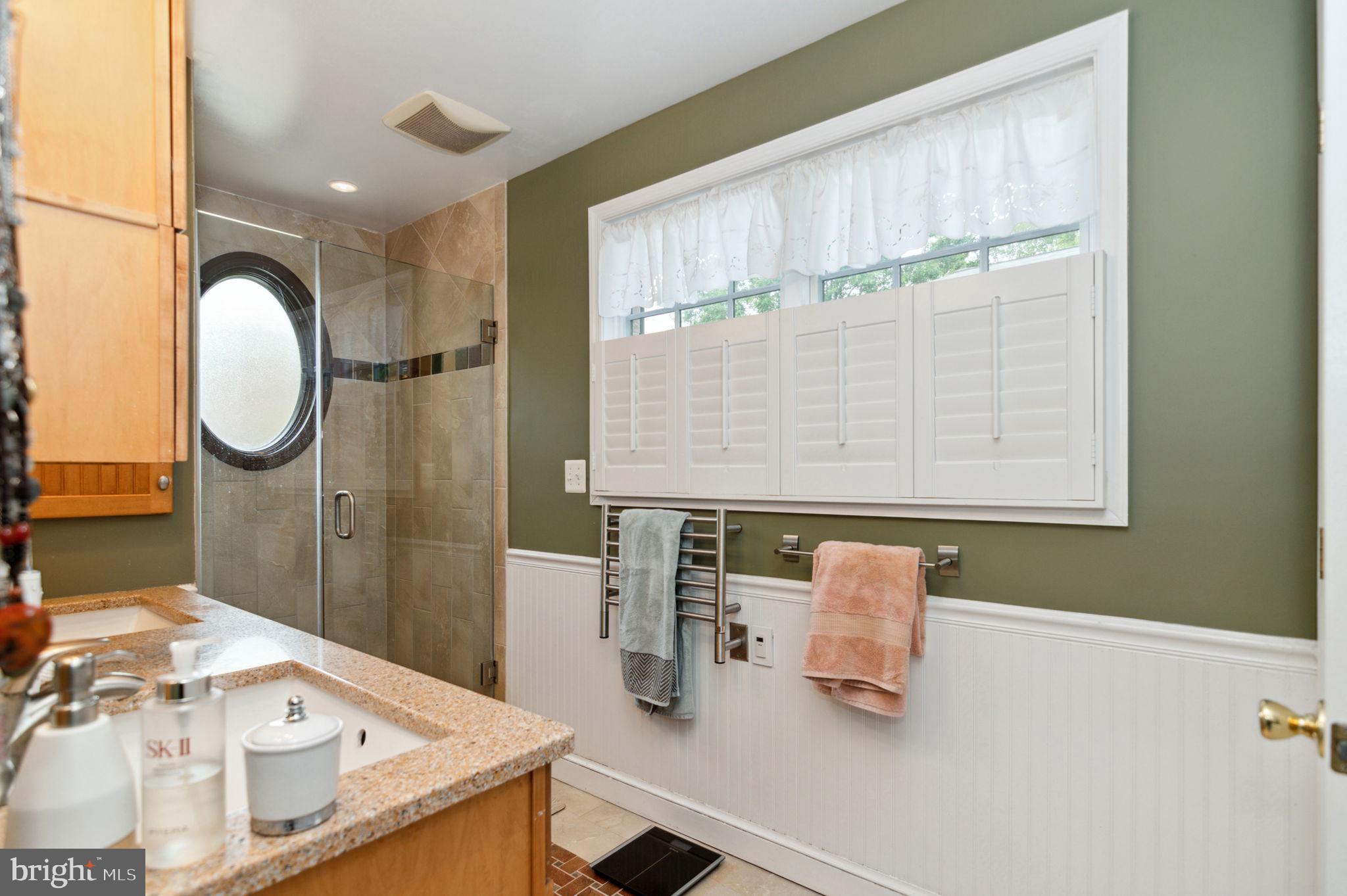 BURNING TREE VALLEY - Residential