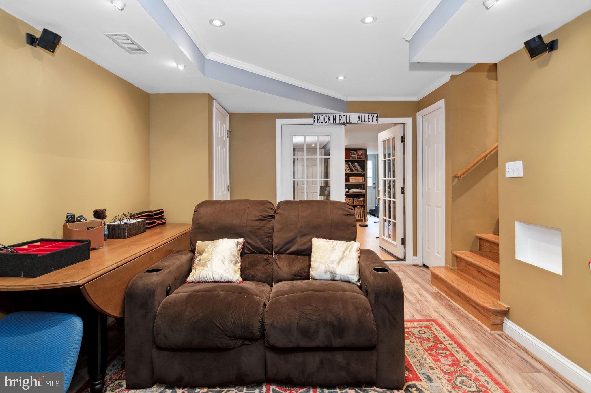 BURNING TREE VALLEY - Residential