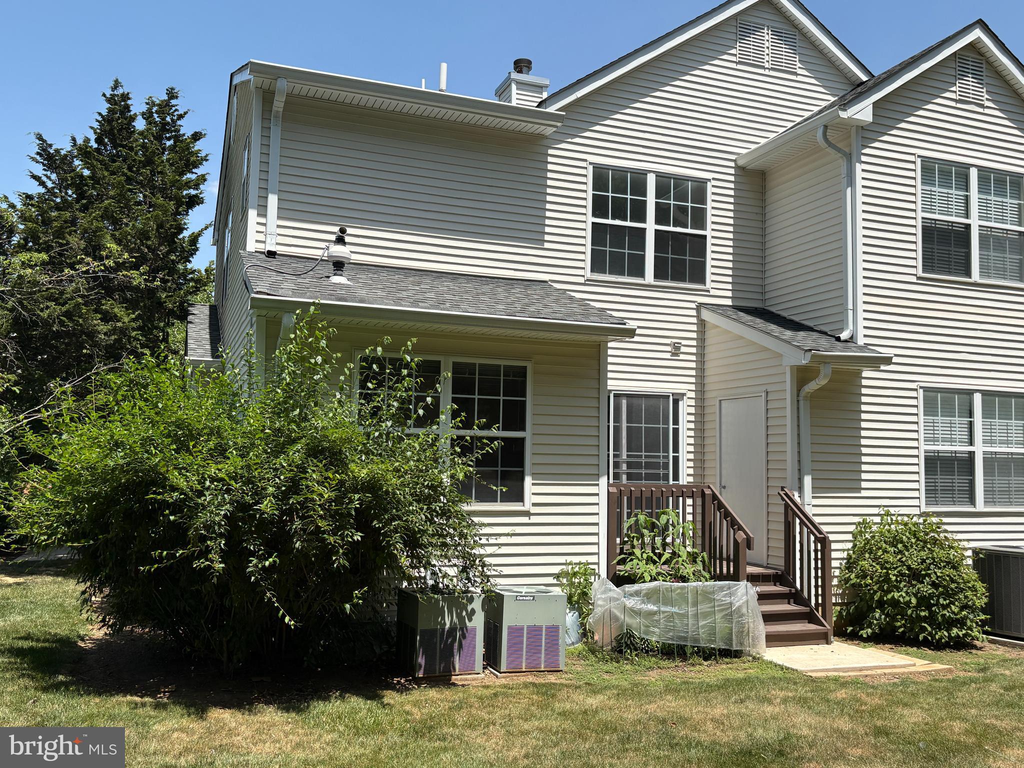 17 TAFT COURT