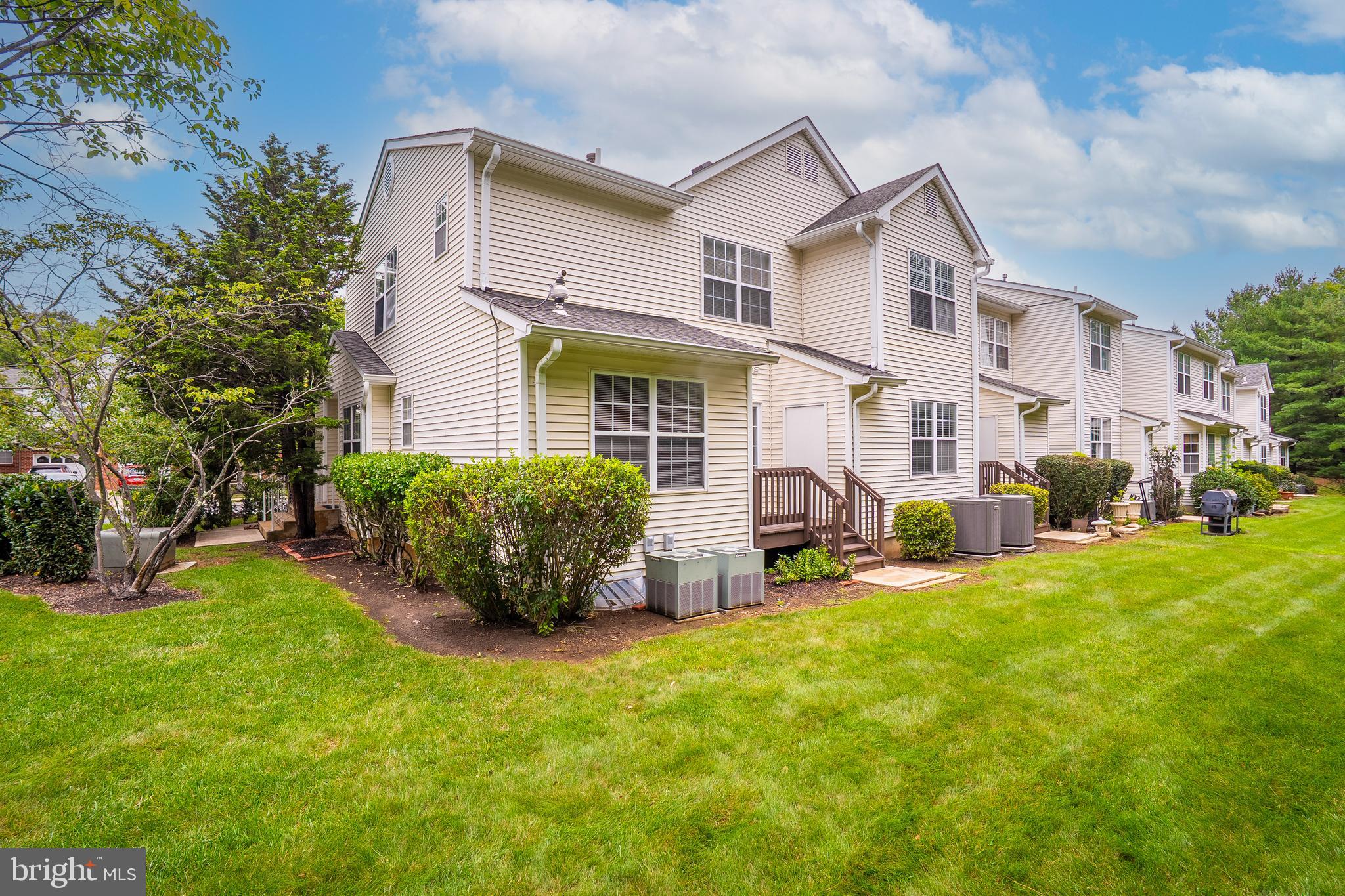 17 TAFT COURT